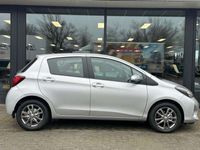 tweedehands Toyota Yaris Achteruit camerra, ''Standkachel'' Airco + Eleckt.