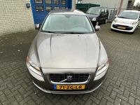 tweedehands Volvo V70 2.4 D5 Momentum