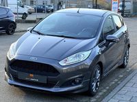Occasion Ford Fiesta Titanium 101 PK (74 kW) 2016 Grijs Hatchback