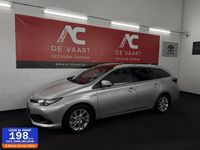 Occasion Toyota Auris Edition 99 PK (72 kW) 2017 Grijs Hatchback