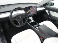 tweedehands Tesla Model 3 Long Range 75KWH- Panoramadak, Autopilot, Connectiviteit, Wit Leder, Stoelverwarming