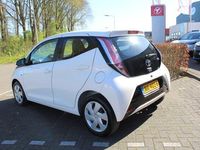 tweedehands Toyota Aygo 1.0 VVT-i x-Play Navi Automaat | Rijklaar | Airco