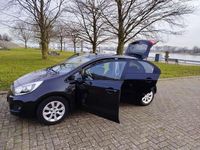 Occasion Kia Rio Plus 86 PK (63 kW) 2013 Zwart MPV