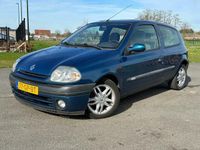 tweedehands Renault Clio II 1.6-16V/AIRCO/LEER/APK/NAP