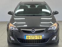 tweedehands Opel Astra 1.4 Turbo Sport/ 141PK!/ 17''LMV/ Trekhaak!/ Clima/ Cruise/ Multi.LEDER.Stuur/ Elek.pakket/ Isofix/ C.V.Afstand.