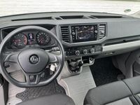 tweedehands VW Crafter 30 2.0 TDI L3H3 Highline Topstaat! Trekhaak Carplay Cruise 4 Seizoenen banden Verwarmde voorruit Lat om Lat