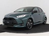 Nieuw Toyota Yaris Executive 131 PK (96 kW) 2026 Donker groen metallic Hatchback