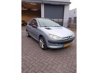 Occasion Peugeot 206 60 PK (44 kW) 2001 Grijs (metallic) Hatchback