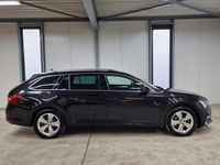 tweedehands Skoda Superb Combi 1.4 TSI iV 218 pk PHEV Editionnavigatie trek