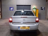 tweedehands Opel Vectra 2.2-16V Elegance AUTOMAAT 147PK | pakke