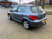 tweedehands Peugeot 307 2.0-16V XS / Airco / 5-Dr / APK 11-2024 /