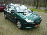 tweedehands Peugeot 206 1.4 XT