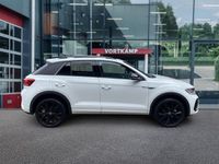 tweedehands VW T-Roc 1.5 TSI DSG R-LINE BLACK-OPTIK PANO-DAK/ACC/CAMERA