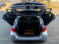 Occasion Toyota Yaris Hybrid Executive 2025 Grijs (metallic) Hatchback