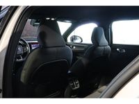 tweedehands Volvo XC40 Single Motor Extended Range Plus | Camera | Keyless Drive | Stoel en Stuurwielverwarming | Warmtepomp | 19 Inch | All Season Ban