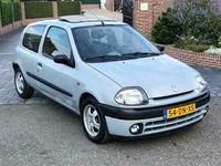 tweedehands Renault Clio II RT1.6 RN AUT 1999 Grijs 128DKM NAP!/LEUKE AUTO!