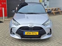 Occasion Toyota Yaris Executive 131 PK (96 kW) 2025 Grijs Hatchback