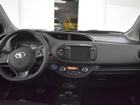 tweedehands Toyota Yaris 1.5 Hybrid Active | Navi | Camera | Cruise & climate control