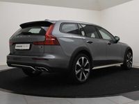 tweedehands Volvo V60 CC B5 AWD AUT(8) PRO SCHUIFDAK HARMAN KARDON 20INCH A