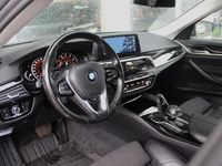 tweedehands BMW 520 5-SERIE Touring i Sportline | EL. TREKHAAK | SHADOWLINE | PRIVACY |