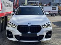 tweedehands BMW X1 xDrive25e High Executive M Sport 18"/Panoramadak/Adaptieve cruise/Keyless/Lane assist/Stoelverwarming/Sportstoelen/Elektrische Klep/LED/DAB/Navigatie/PDC