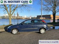 tweedehands Ford Focus 1.4-16V Trend * AIRCO * NIEUWE APK * DISCOUNT COLL