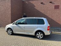 tweedehands VW Touran 2.0 TDI Highline Automaat. NAP