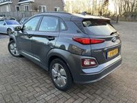 tweedehands Hyundai Kona EV Comfort 64 kWh (€ 21.500,- na subsidie) Navigat