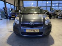 tweedehands Toyota Yaris 1.0 VVTi Acces Airco & Radio Cd