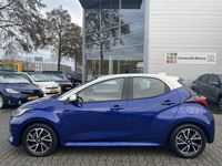 Occasion Toyota Yaris Hybrid Executive 2025 Blauw Hatchback