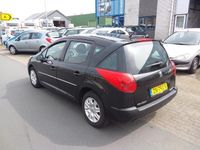 tweedehands Peugeot 207 1.4 VTi Sportium