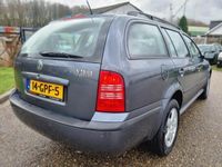 tweedehands Skoda Octavia Combi 1.6 Démarrage/2 e eigenaar /dealer onderhoud/apk 3-1-2025/airco /zeer nette auto/inruil mog !!!