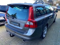 tweedehands Volvo V70 2.5FT R-Design 230PK LEER / XENON / TREKHAAK