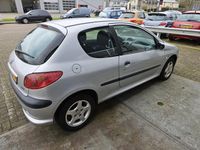 tweedehands Peugeot 206 1.4 Pop' Art