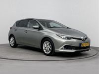 Occasion Toyota Auris Hybrid Executive 136 PK (100 kW) 2017 Grijs Hatchback