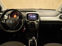 tweedehands Toyota Aygo 1.0 VVT-i x-play - CRUISE CONTROLE - AIRCO - ACHTERUITRIJ CAMERA - BLUETOOTH - APPLE CARPLAY & ANDROID AUTO- ELEKTRISCHE RAMEN VOOR