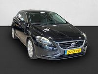 tweedehands Volvo V40 2.0 D4 Momentum NAVI / CRUISE / 18 INCH / TREKHAAK