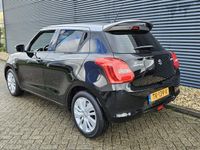 tweedehands Suzuki Swift 1.0 Stijl 5 deurs Automaat | Climate Control | Nav