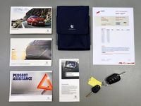 tweedehands Peugeot 2008 1.2 VTi Allure Pack Premium Plus