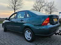 tweedehands Ford Focus 1.4-16V Cool Edition met Airco en Diverse Opties !