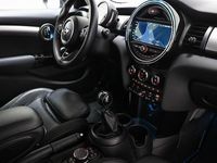 Occasion Mini Cooper Business 136 PK (100 kW) 2018 Grijs (metallic) Hatchback