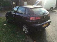 tweedehands Seat Ibiza 1.4-16V Signo Auto rijd en schakelt perfect