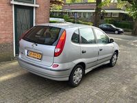 tweedehands Nissan Almera Tino 1.8 Acenta 50.000 NAP DKMS AUTOMAAT AIRCO ZILVER 2005