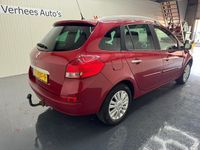 Occasion Renault Clio GrandTour Collection 103 PK (75 kW) 2011 Rood Stationwagen