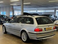 tweedehands BMW 330 3-SERIE Touring i 232 PK