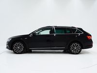 Occasion Skoda Superb LAURIN & KLEMENT 218 PK (160 kW) 2022 Zwart (metallic) Stationwagen