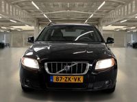 tweedehands Volvo V70 2.5T Kinetic Dealer onderhouden, boekjes aanwezig, Automaat, .....