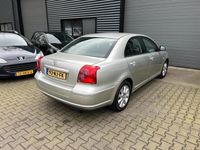 tweedehands Toyota Avensis 1.8 VVTi Linea Luna