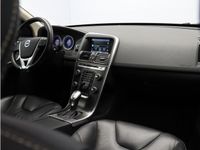 tweedehands Volvo XC60 2.0 T5 R-Design / Trekhaak / Stoelverwarming / Xenon / Parkeercamera