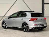 tweedehands VW Golf VIII 1.5 eTSI R-Line Pano Navi ACC Keyless IQ Light